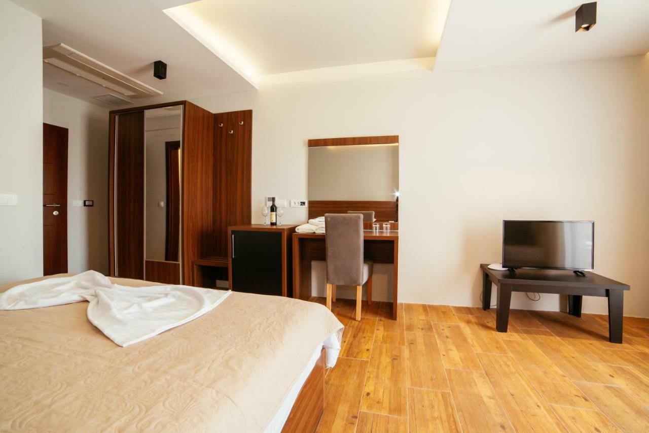 Adriatica Sea & Sun Bed & Breakfast Ulcinj Luaran gambar
