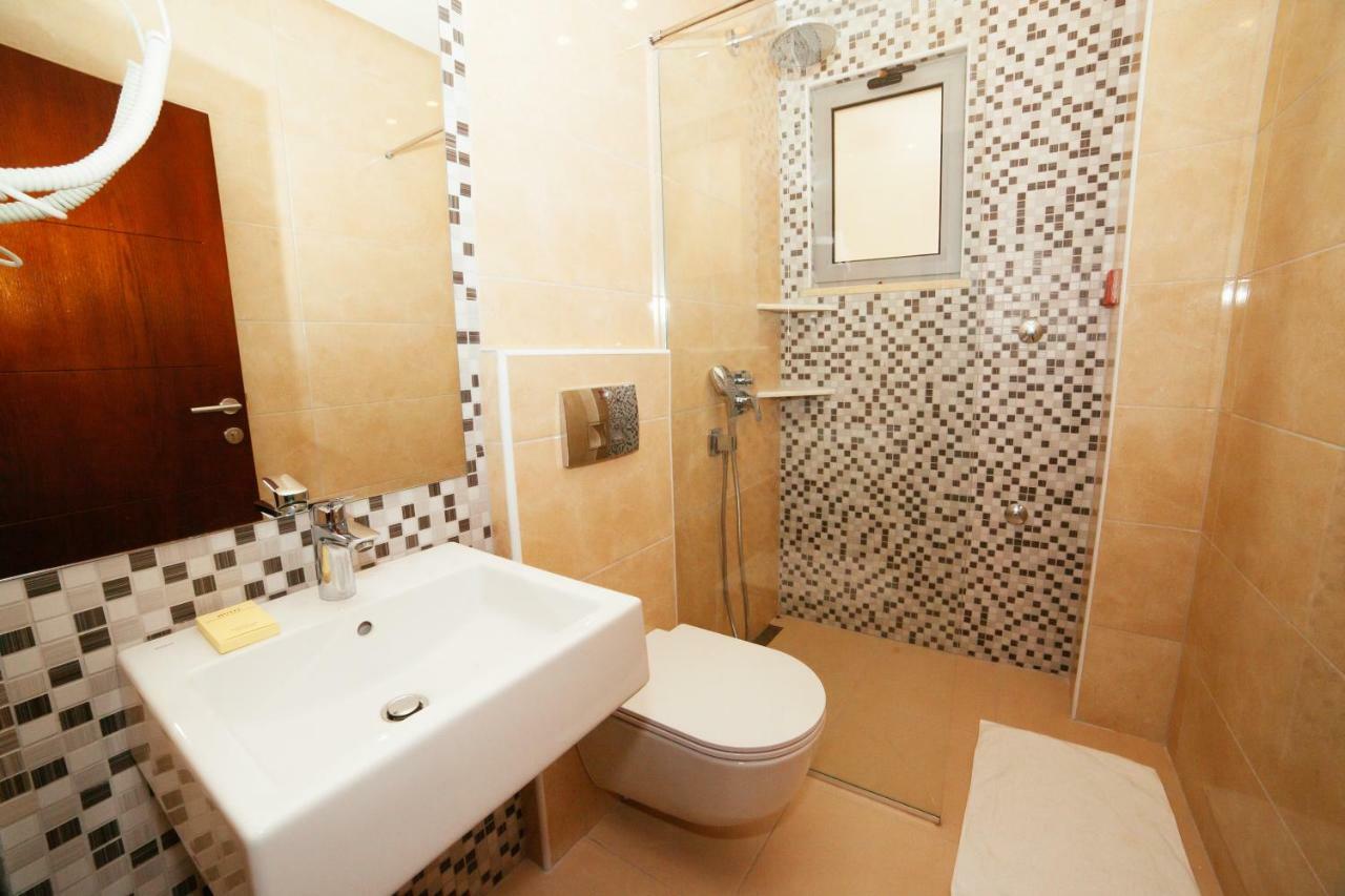 Adriatica Sea & Sun Bed & Breakfast Ulcinj Luaran gambar