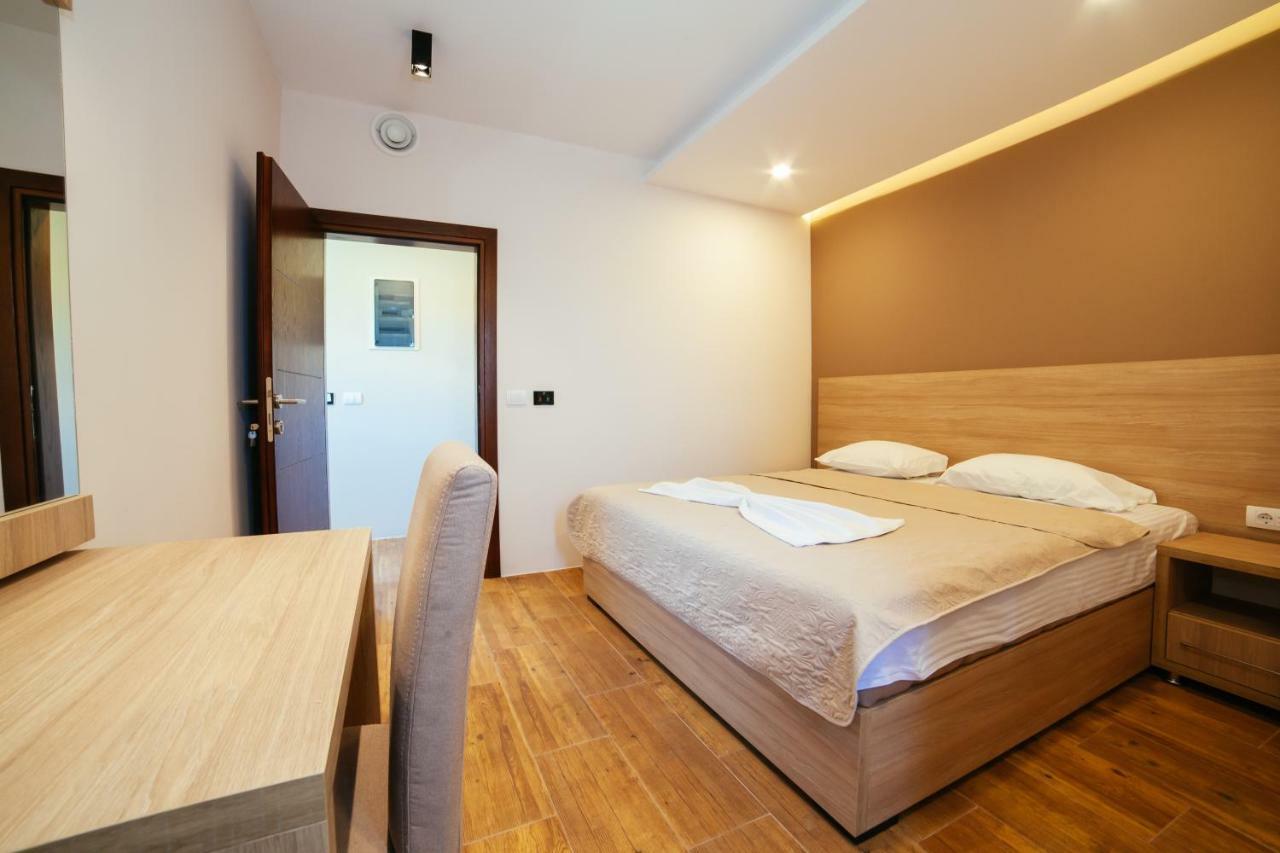 Adriatica Sea & Sun Bed & Breakfast Ulcinj Luaran gambar